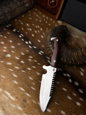 Couteau Shark avec manche en bois Jacaranda