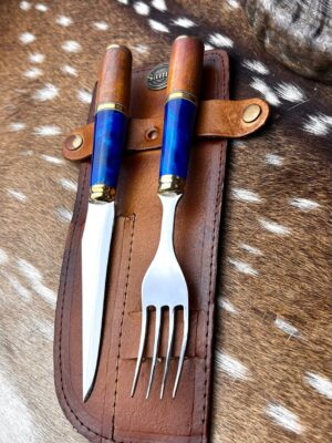 Kit de couverts artisanal 2 pièces – Bois et résine bleue avec étui