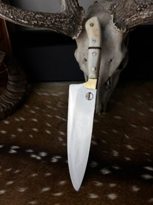 Couteau de chef artisanal – Manche en résine claire