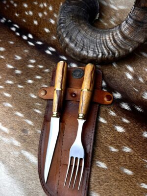 Set couteau & fourchette artisanal – Manches en bois de Guyane avec étui